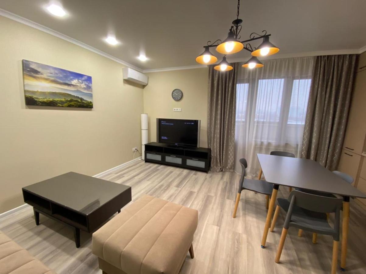 Vip Apartment Mountain View Ałma Ata Zewnętrze zdjęcie